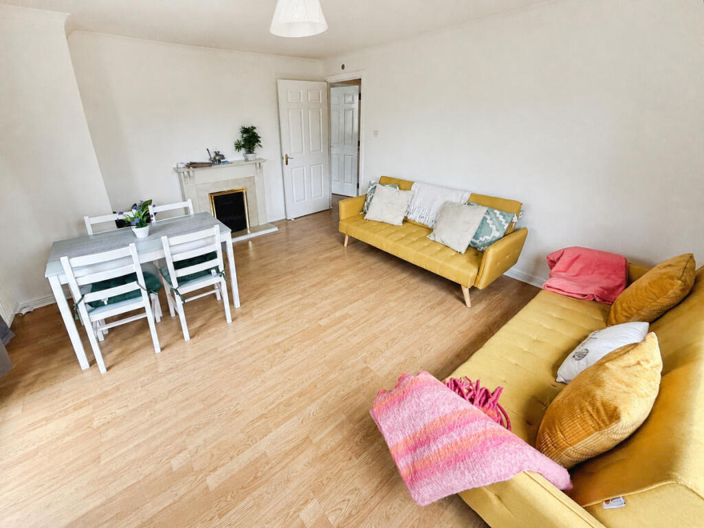 Apartment in Edinburgh, Lorne, Leith Central - View 5