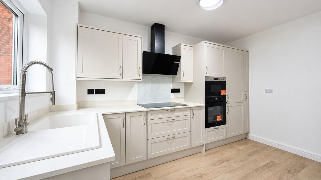 Apartment in Preston - View 2