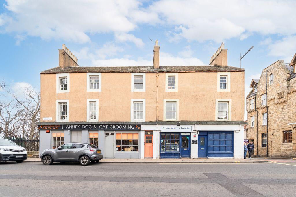 Main image of property: 30/1 Portobello High Street, Edinburgh, EH15 1DD