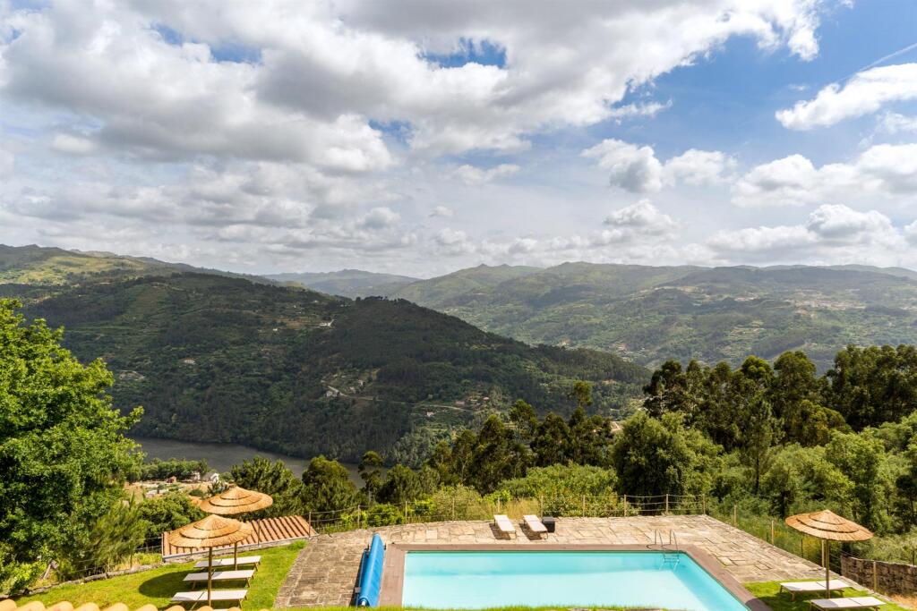 Main image of property: Oporto, Baião