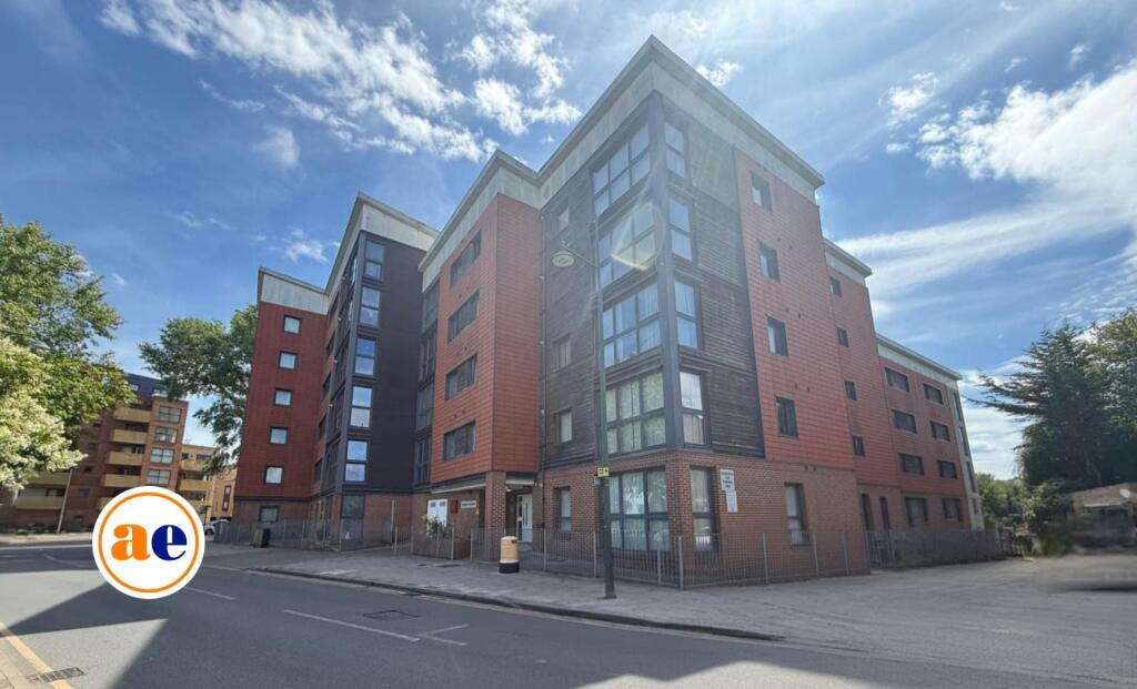 Main image of property: Wharf House, 1 West Street