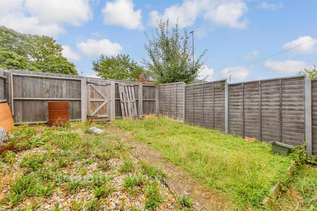 House in Redhill - View 2