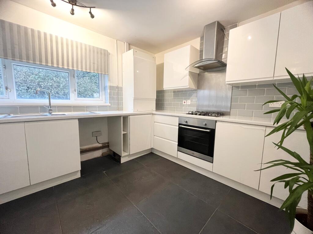 Additional image 2 of Lakefield Close, Acocks Green, B28