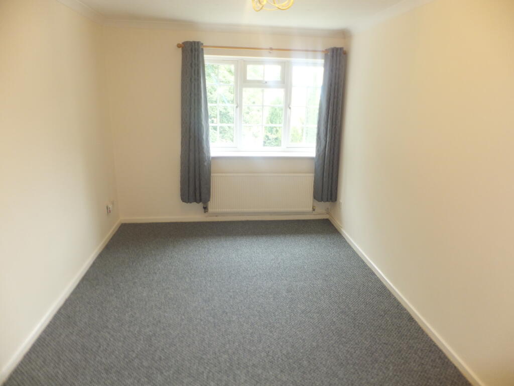 Apartment in Sutton Coldfield, Reddicap Heath - View 4