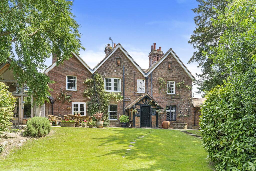 Main image of property: East Street, Tonbridge