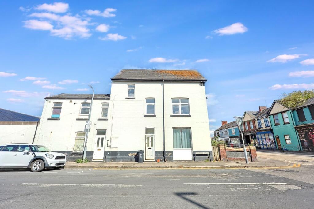 Apartment in Newport, Maindee - View 3
