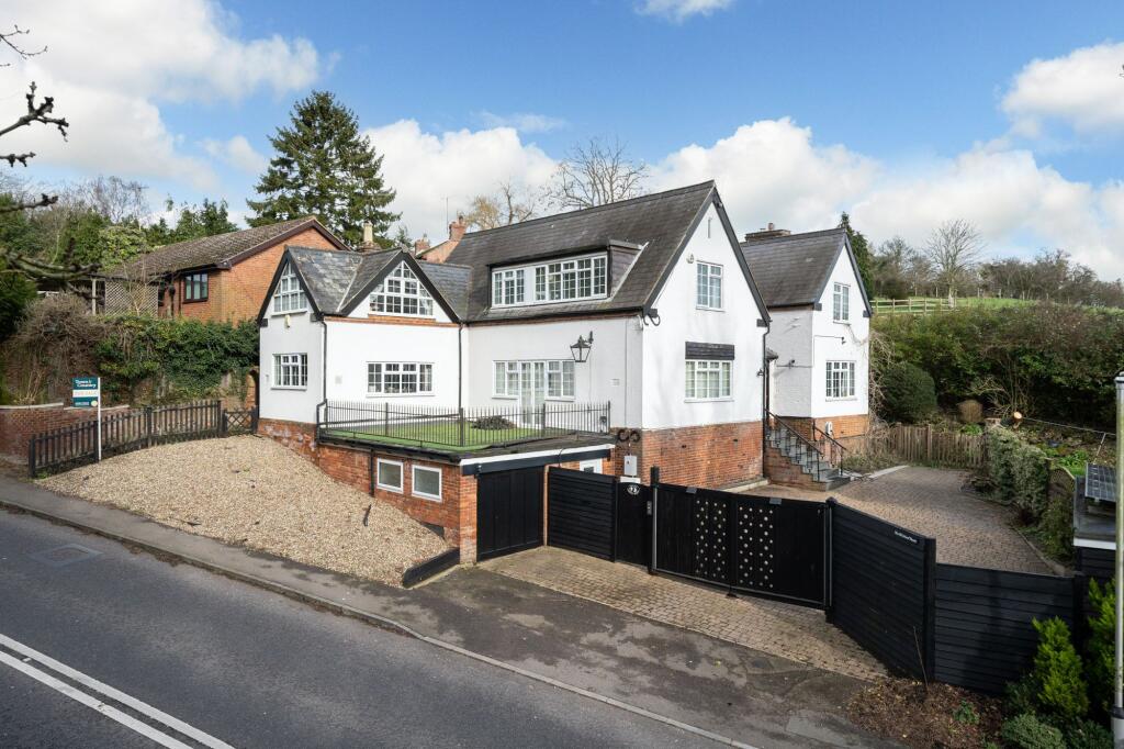 Main image of property: Leighton Road, Great Billington, LU7
