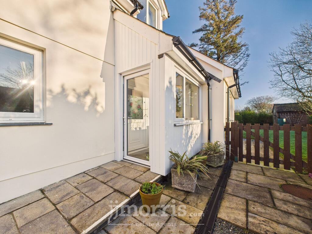 House in Boncath - View 4
