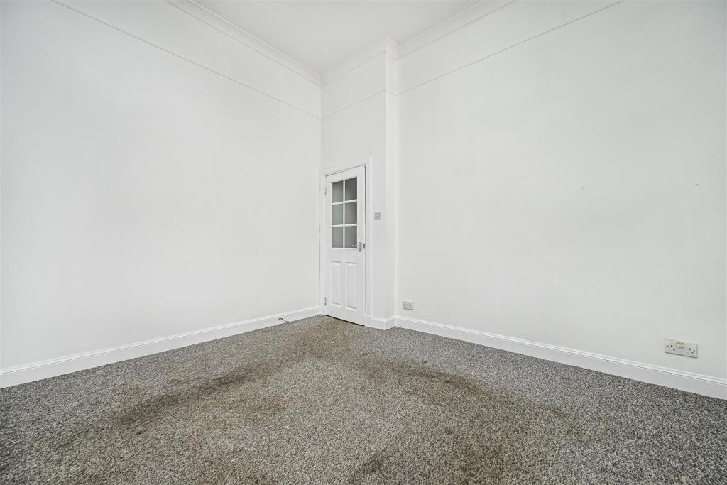 Apartment in Motherwell - View 5