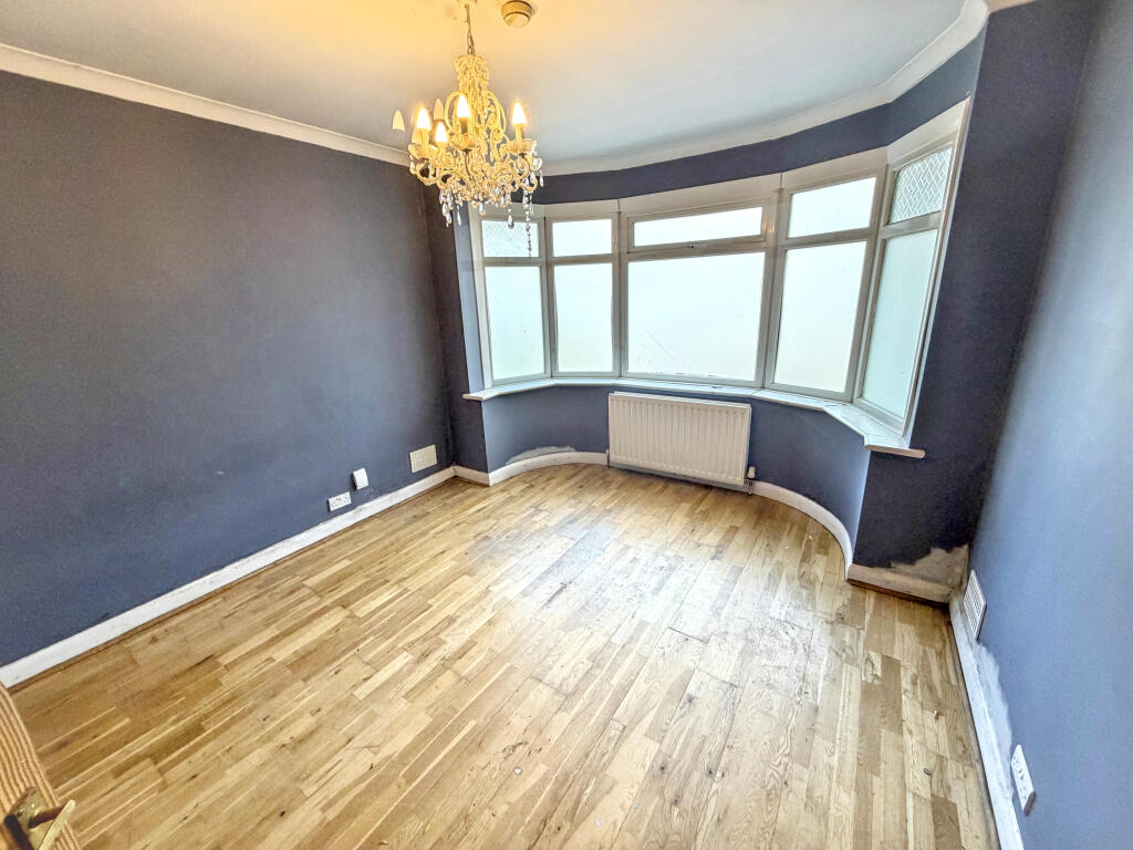 House in Twickenham - View 4
