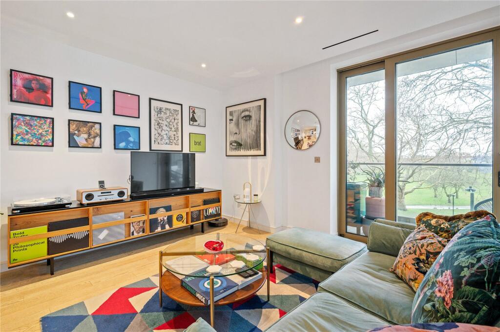 Apartment in London, Lower Clapton, Clapton - More