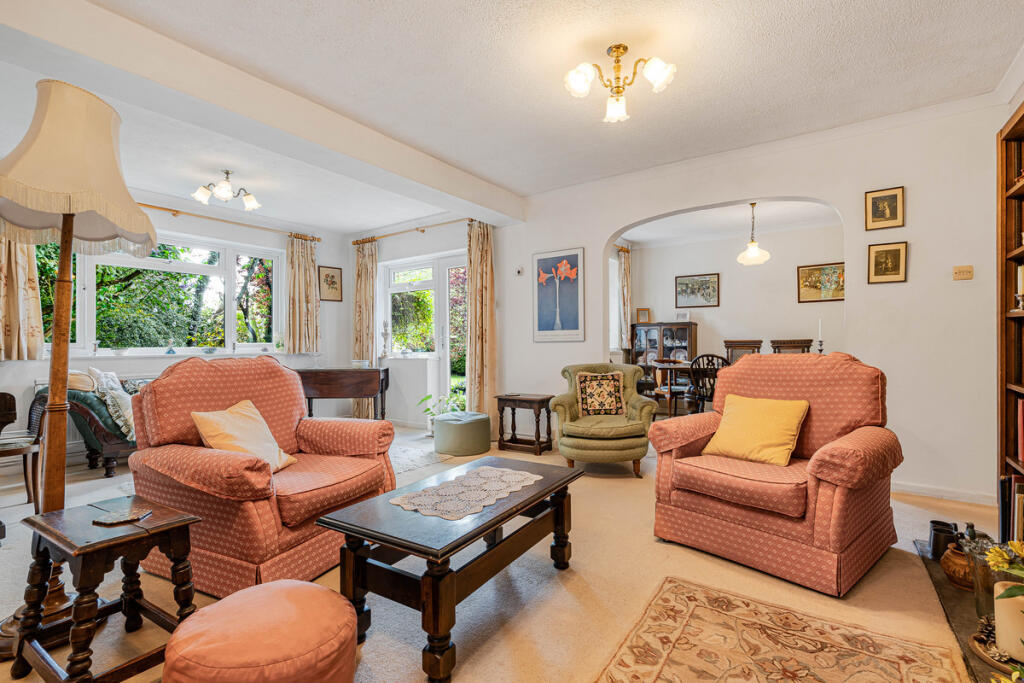 House in Vale of White Horse, Chilton - More