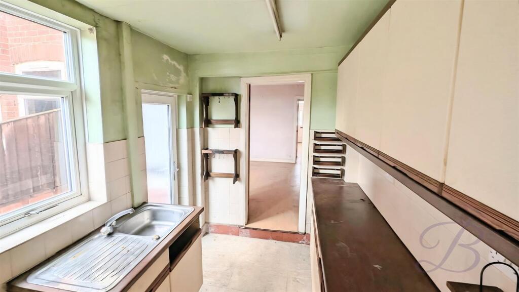 House in Mansfield, Ladybrook - View 2