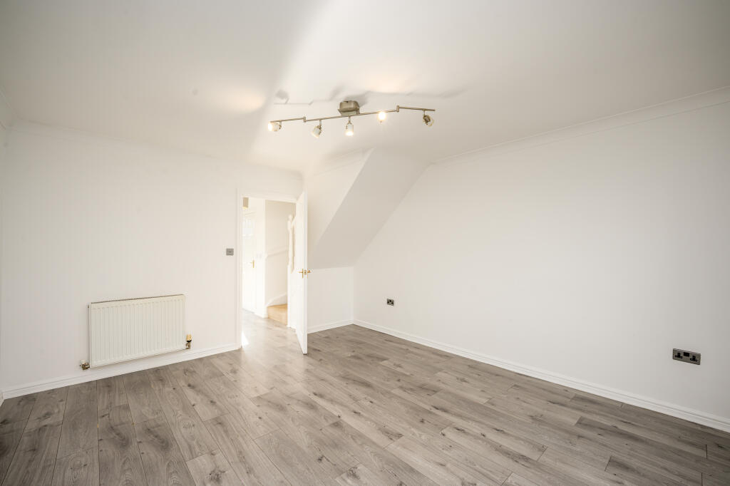House in Solihull, Chelmsley Wood - View 4