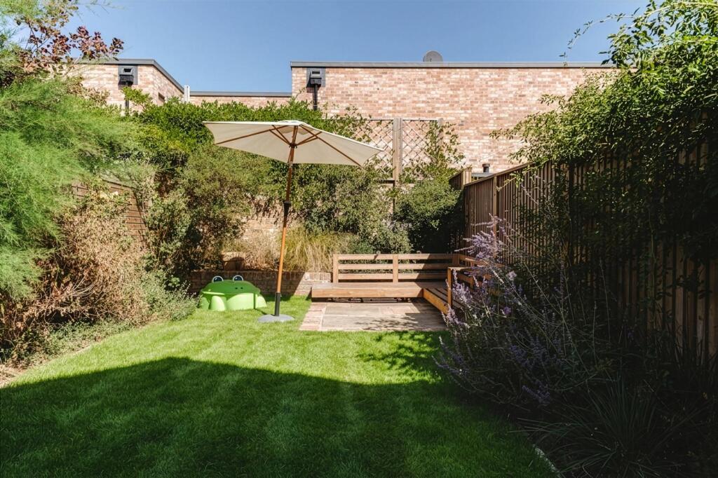 House in London - View 4