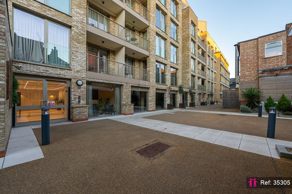 Main image of property: Espalier Gardens, London