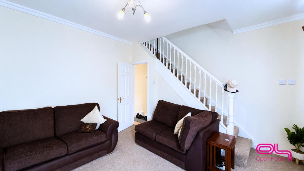 House in Bolton, Daubhill - More