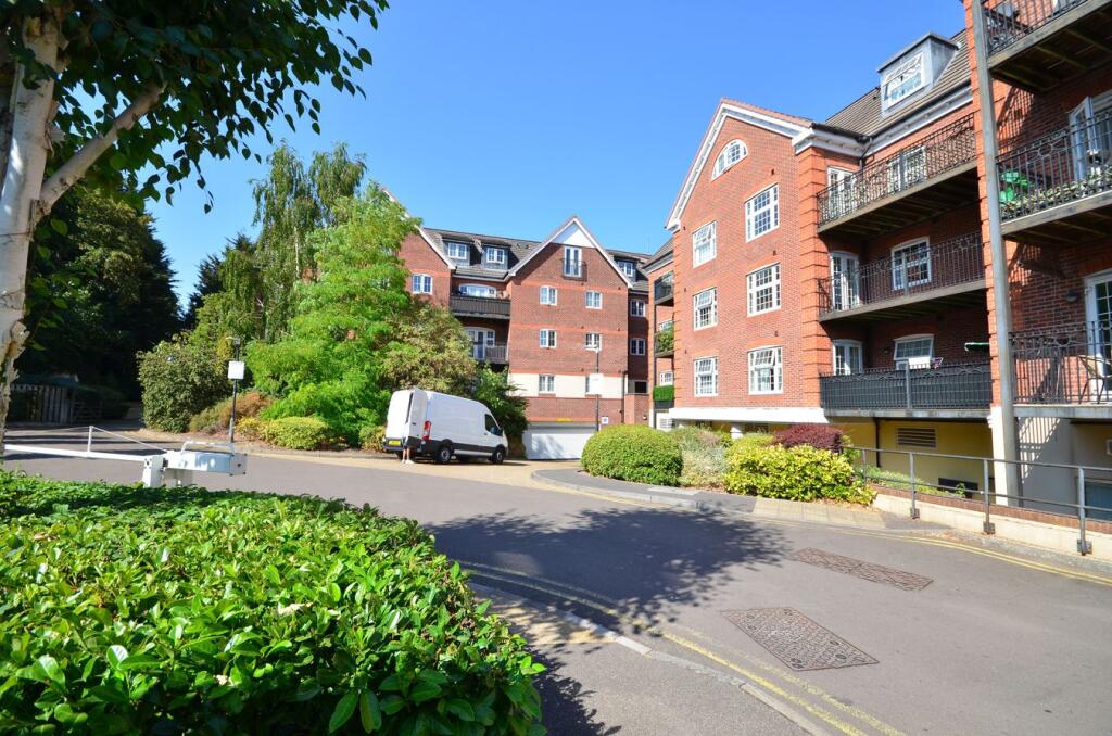 Main image of property: 283 London Road, Camberley, GU15
