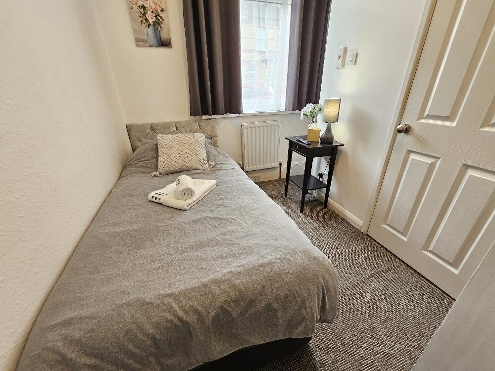 St Anne's Road Guest House, 1 St Anne's Road, Exeter, Devon, EX1 photo 5