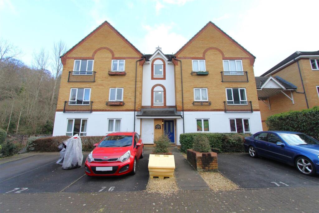 Main image of property: 77 Butlers Close, St Georges, Bristol