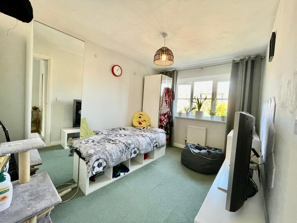House in Milton Keynes, Shenley Brook End - View 6