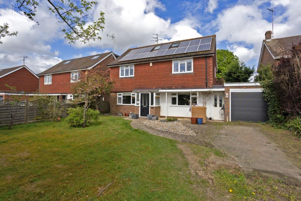 Main image of property: Kingsmead Road, Broadbridge Heath, Horsham, RH12