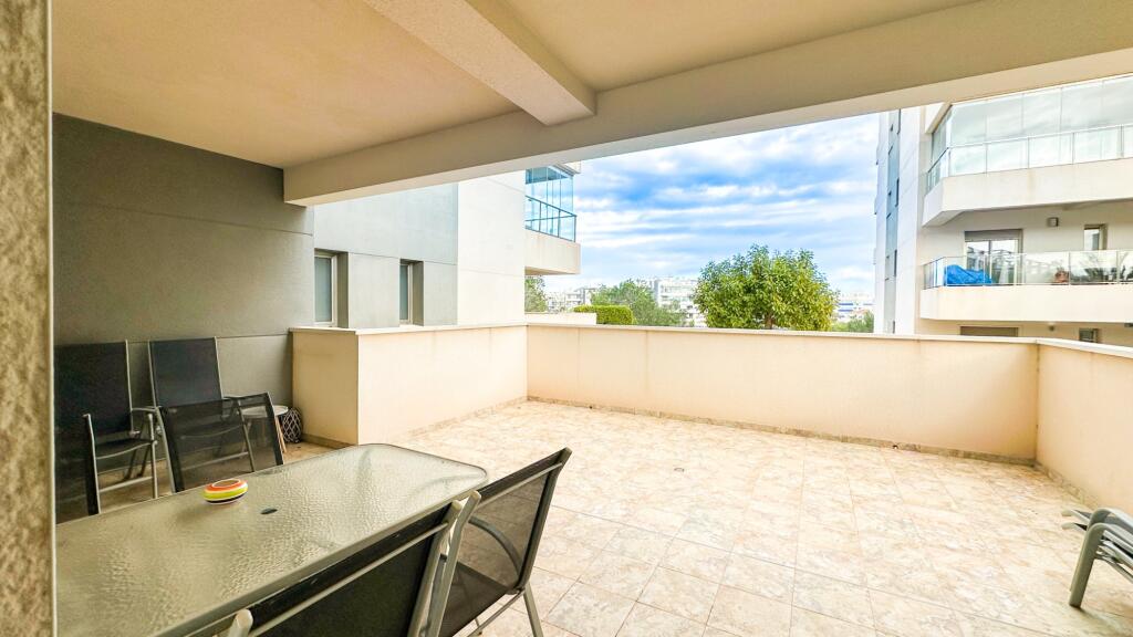 Main image of property: Valencia, Alicante, Villamartin