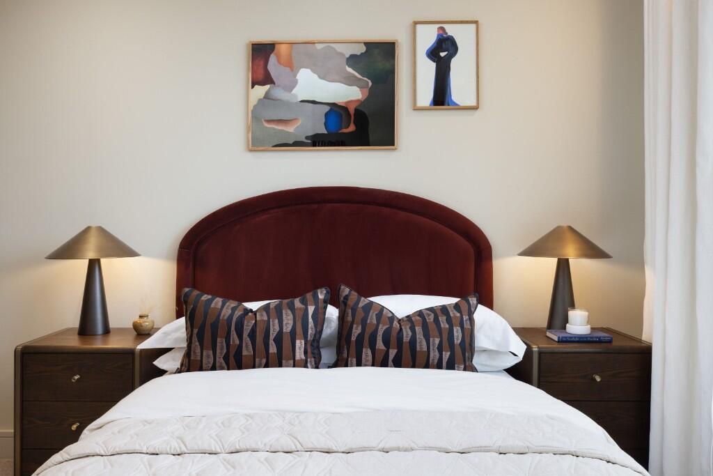 Bicknell Way,
London,
SW17 0FD photo 4
