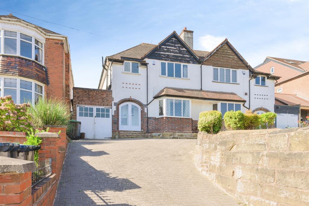 Main image of property: Penns Lane, SUTTON COLDFIELD