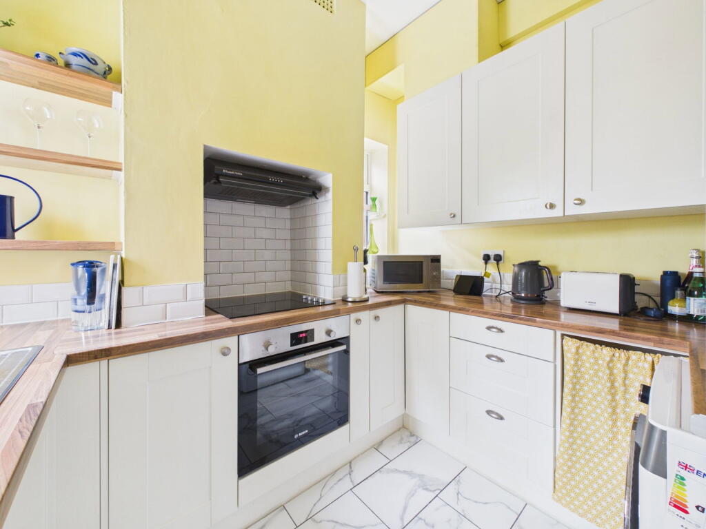 Apartment in Worthing, West Worthing - View 3