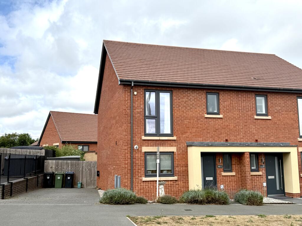 Main image of property: Blackberry Lane, Stratford-upon-avon, Warwickshire
