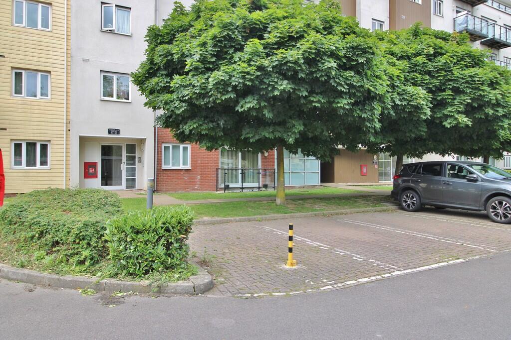 Apartment in Portsmouth - View 4