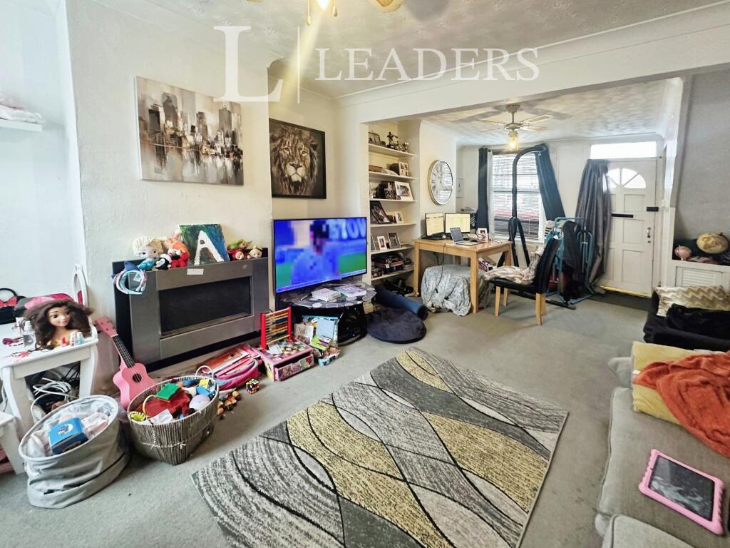 House in Ipswich - View 3