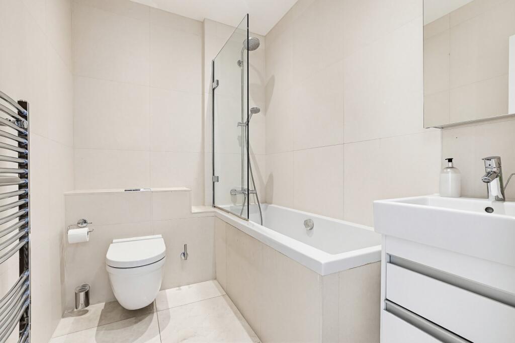4 bedroom flat for rent