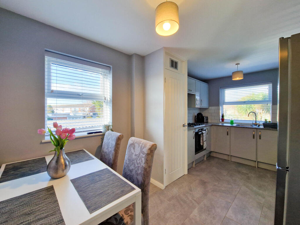 Main image of property: Hardy, 35 Fremantle, Shoeburyness