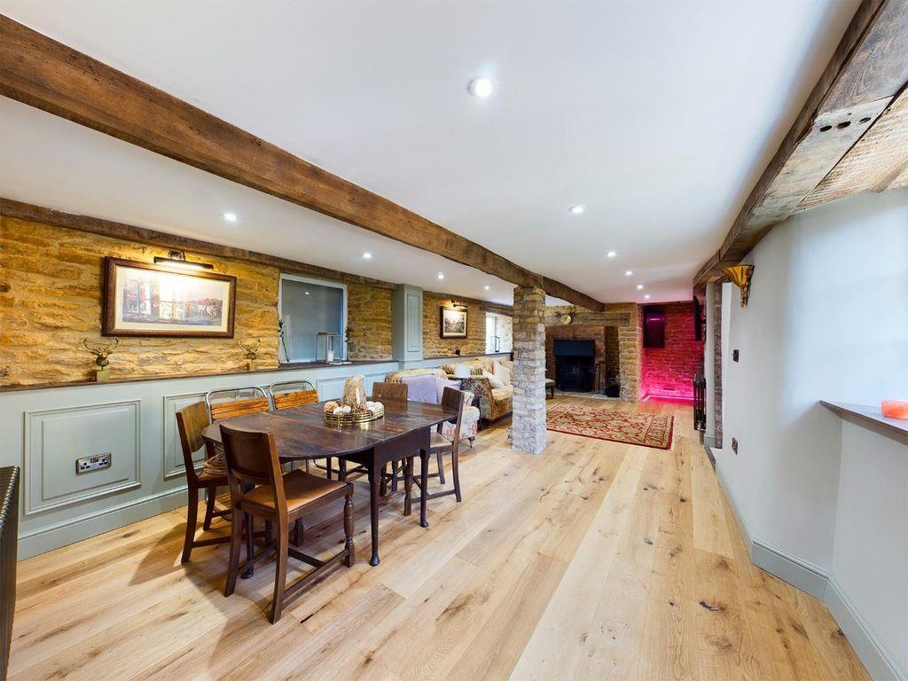 House in Holcot - View 4