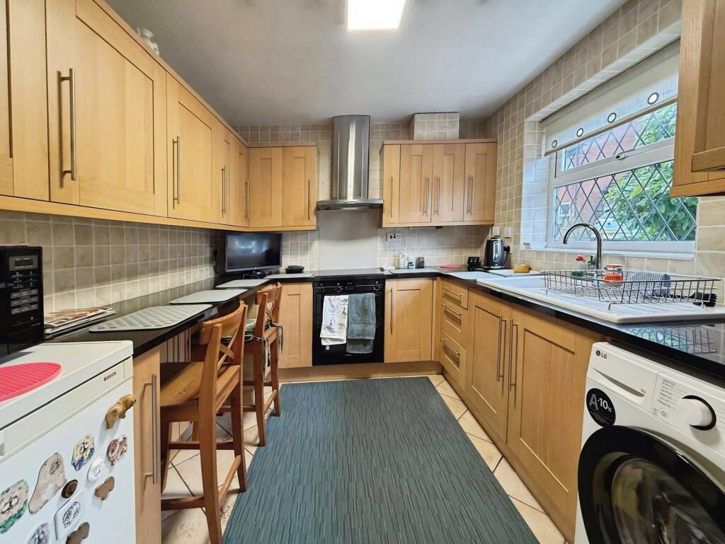 House in Wyre Forest, Kidderminster - More