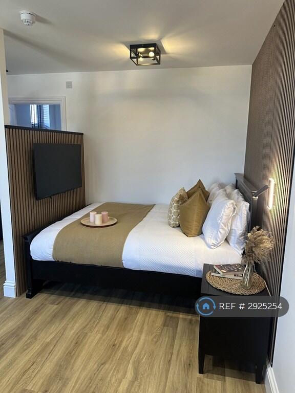 House in Northampton - View 2