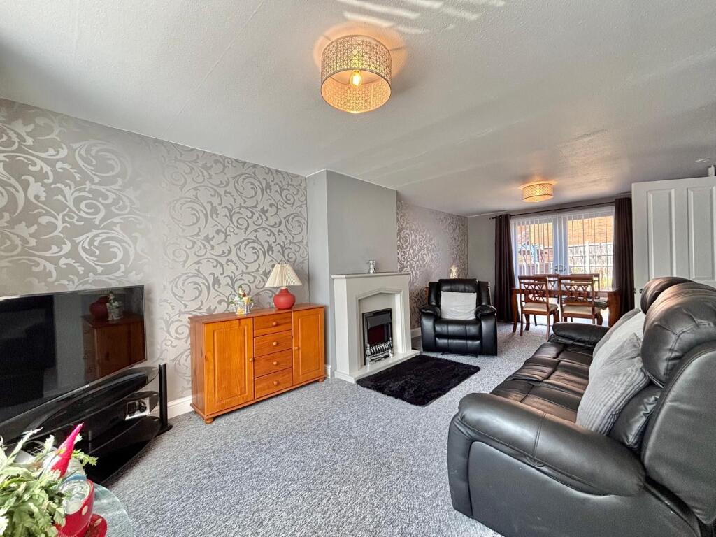 House in Nottingham, Bestwood Park Estate - View 2
