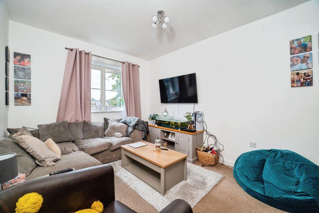 Apartment in Louth - View 5