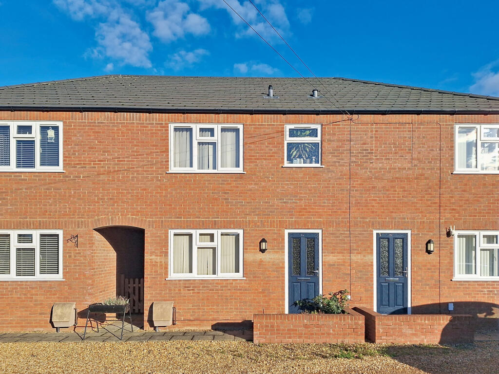 3-bed terraced on Long Sutton, Spalding, Lincolnshire, £180,000
