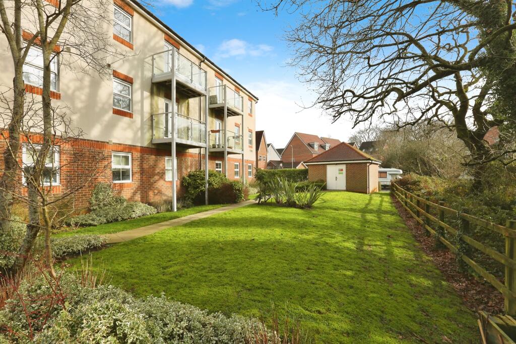 Main image of property: Mescott Meadows, Hedge End, Southampton