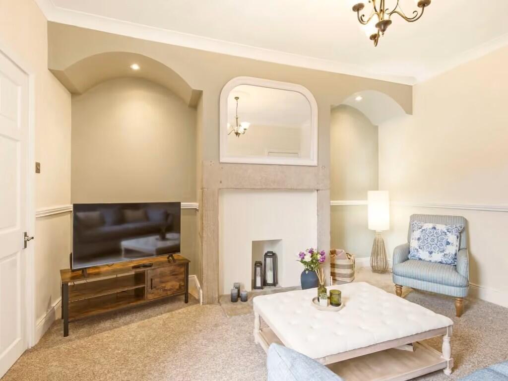 Apartment in Newcastle upon Tyne - View 4