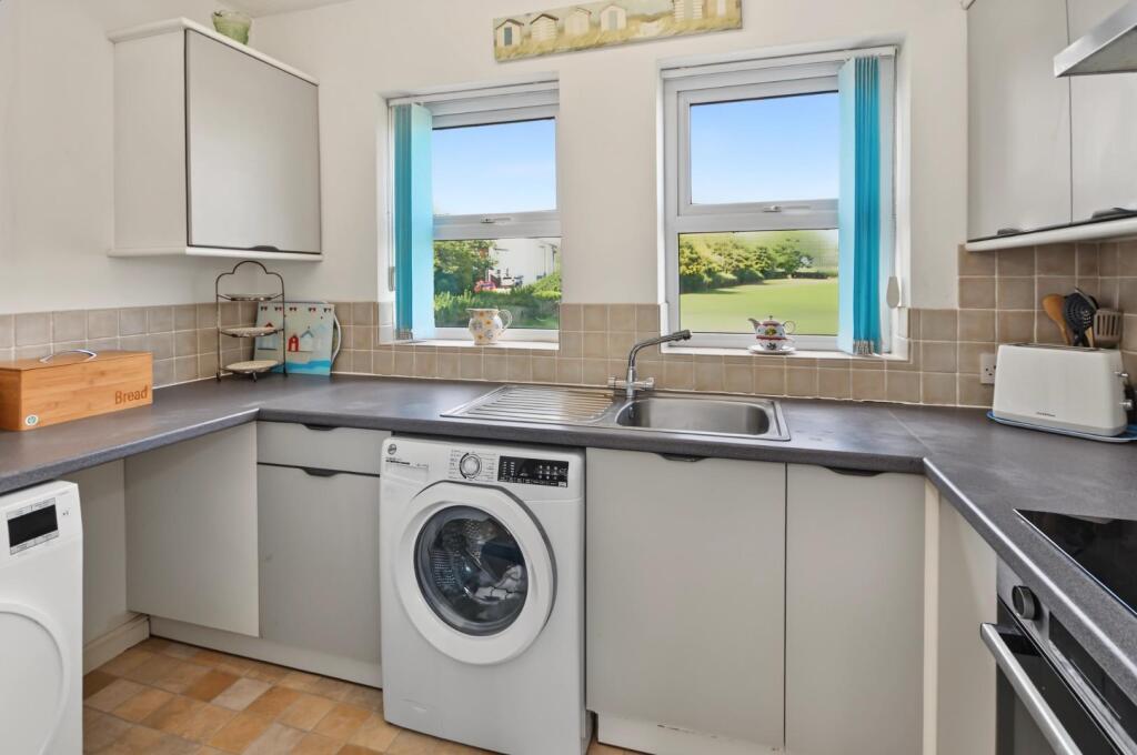 Apartment in Northampton - More