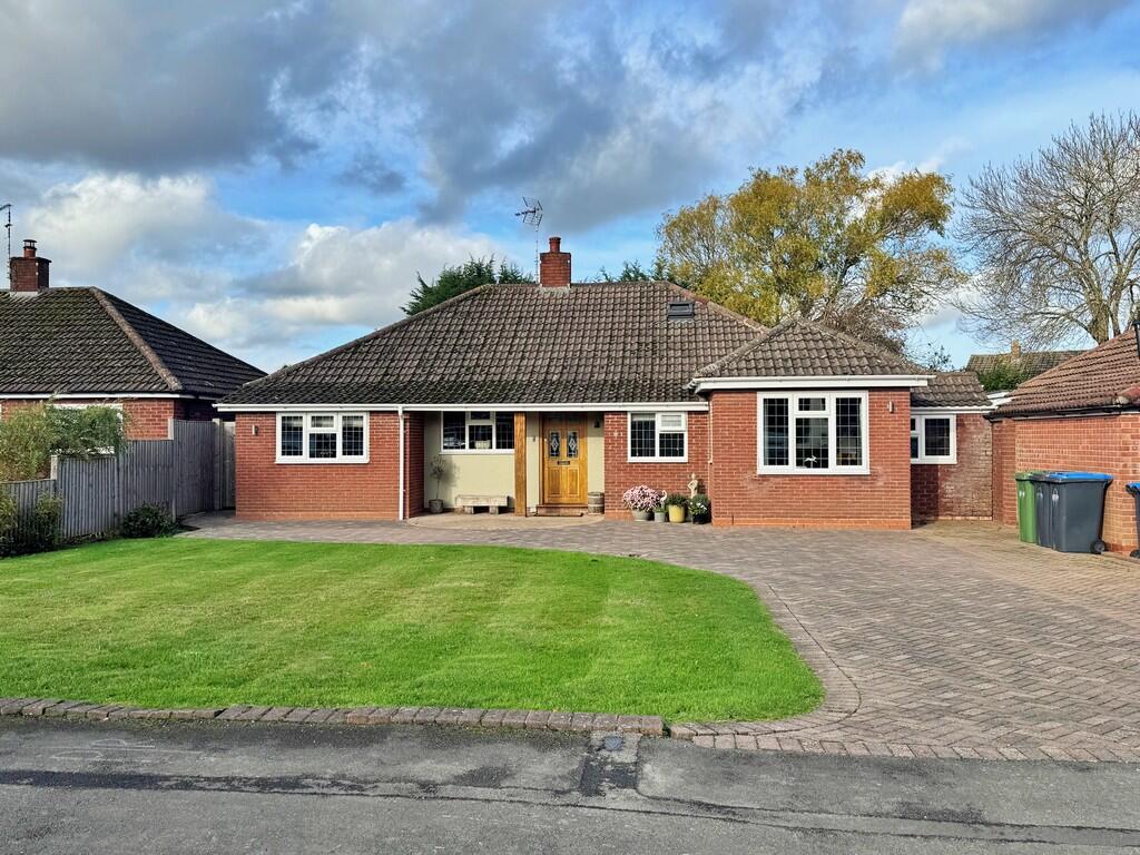 3-bed detached on Colledge Close, Brinklow, Rugby, £550,000