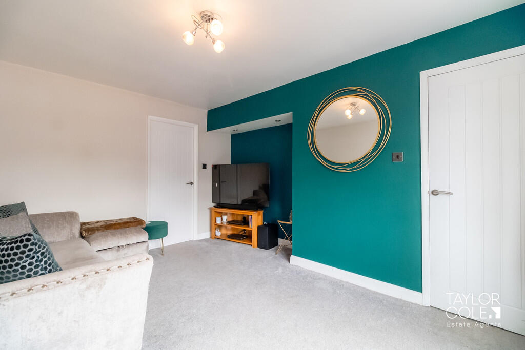 House in Tamworth, Staffordshire - View 3