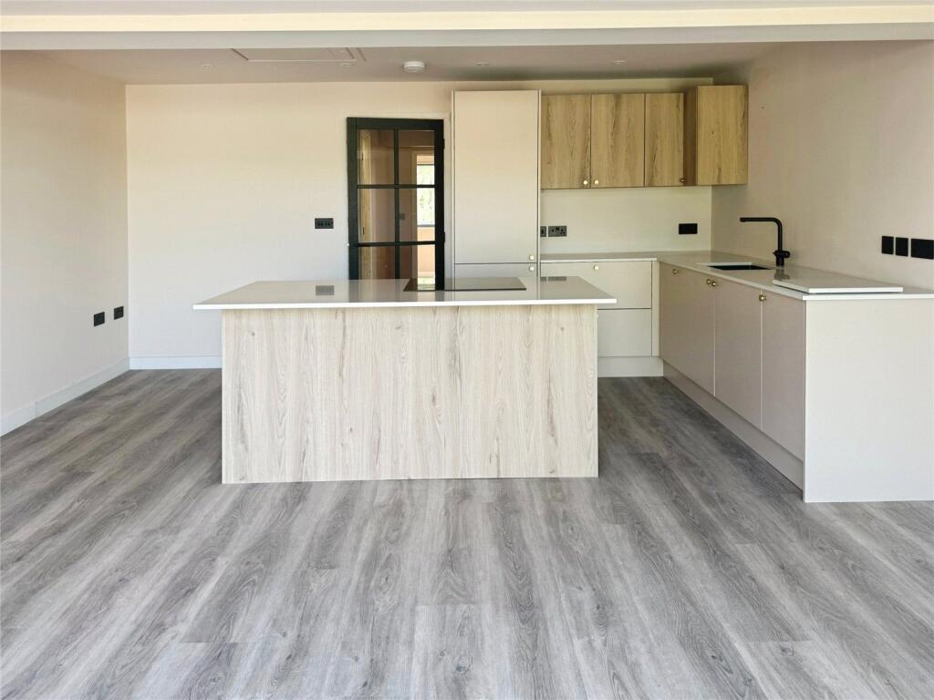 House in Truro - View 5