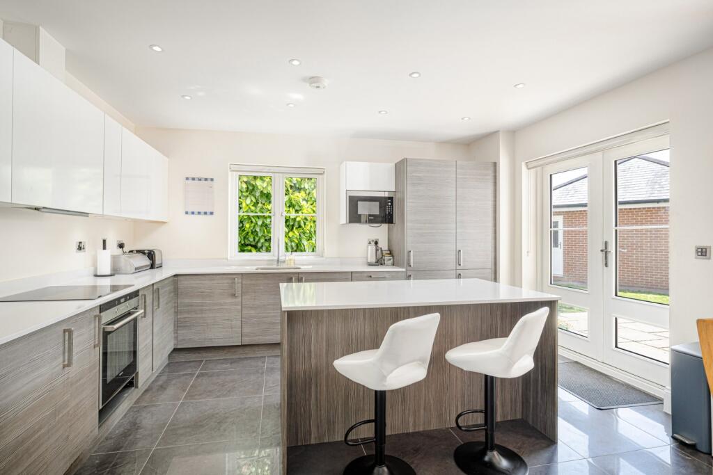 Birchwood Mews, Bishop's Stortford, Hertfordshire, CM23 - View 2