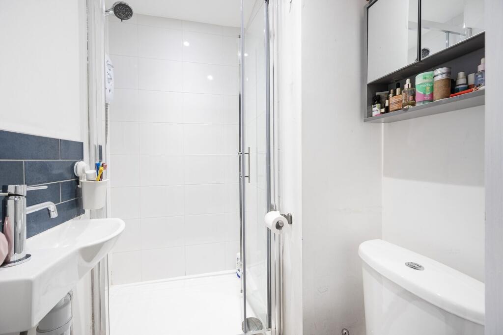 Apartment in London, East Smithfield, Whitechapel - More