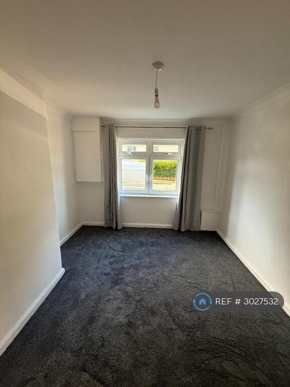 Apartment in Cardiff - View 3